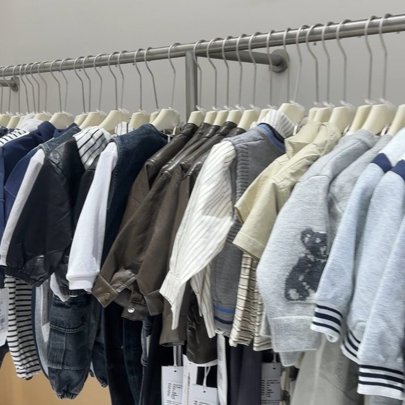 总部承担 70%–80% 的工作
